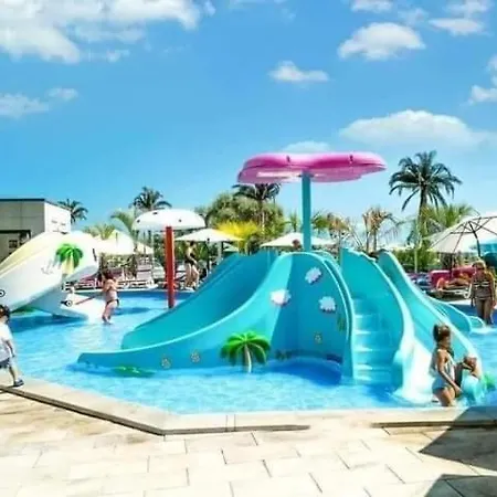 Apartmán Luxury Prima Linie La Mare Piscina Cu Sauna Jacuzzi Gym Năvodari